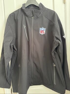 NFL Men’s Black Softshell Jacket - Fanatics